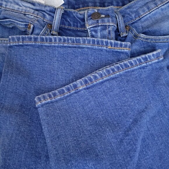 Levi's 505 Men's 36x30 Irregular Straight Leg Medium Wash Blue Denim Jeans - Picture 8 of 12